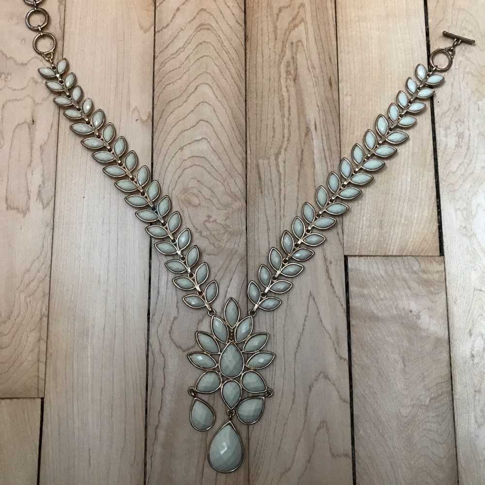 Amrita Singh necklace